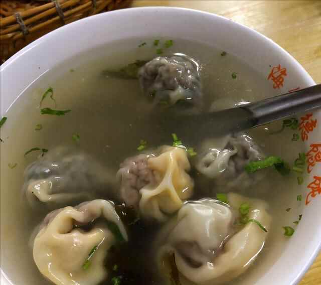 第五弹！青岛苍蝇小馆，藏在市井气最浓烈的深处美食—老四方