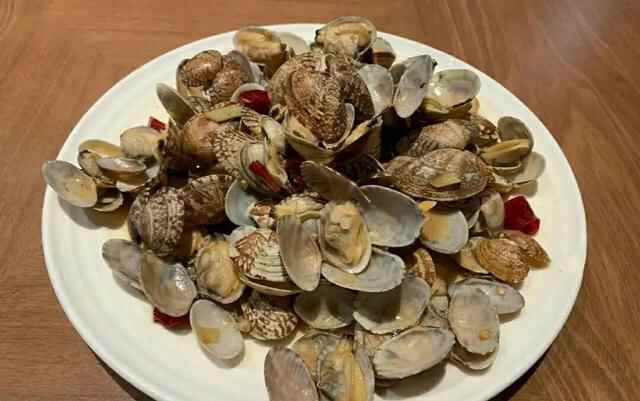 青岛到底有没有自己的本土特色美食，青岛真的是美食荒漠么
