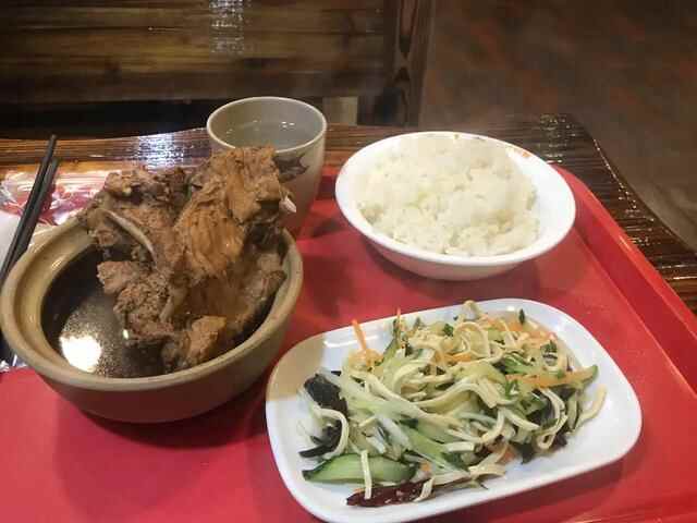 青岛到底有没有自己的本土特色美食，青岛真的是美食荒漠么