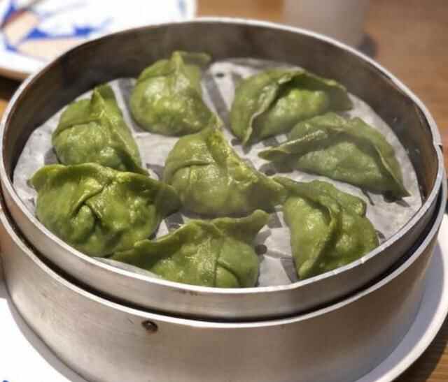 老四方人气比较旺的海鲜家常菜馆，大虾包必点，免费甜沫太好喝