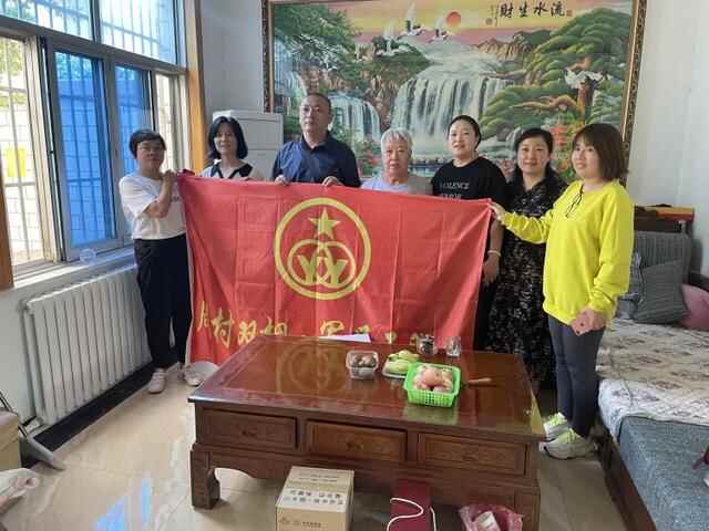 关爱烈属 弘扬英烈精神 周村区退役军人事务局走访慰问烈士遗属