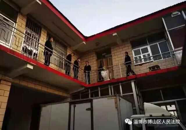 凌晨5点，淄博多人被带走