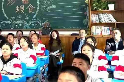 以调研促质量 以教研提水平——桓台县中小学课程与教学调研深入基层学校