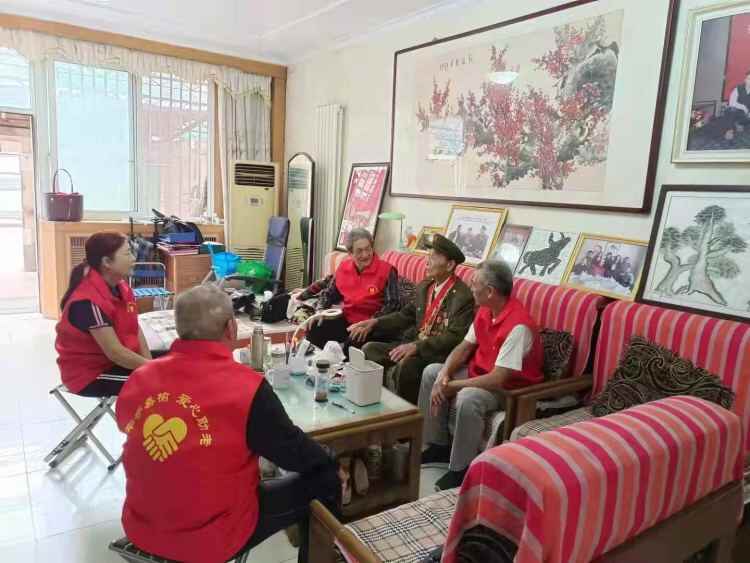 退休又上岗“唠嗑”送温暖 周村区探索“以老助老”志愿服务新模式