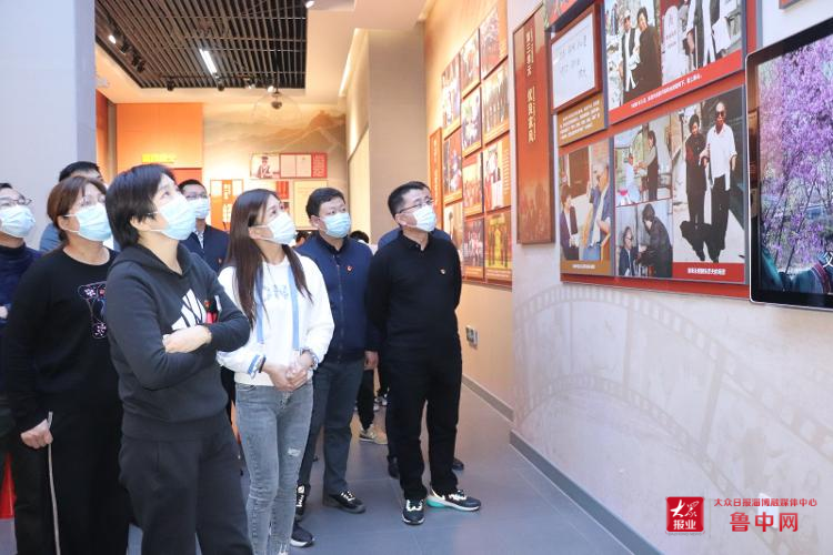 桓台县政府办公室、县商务局联合开展“打卡初心路 建功新时代”主题实践活动
