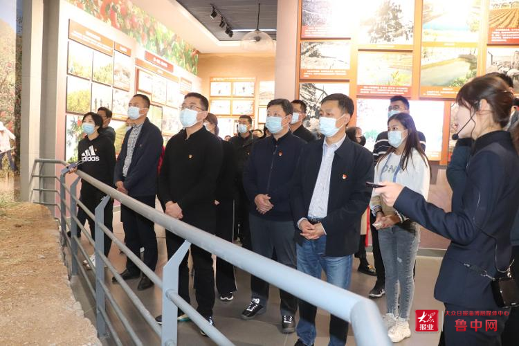 桓台县政府办公室、县商务局联合开展“打卡初心路 建功新时代”主题实践活动
