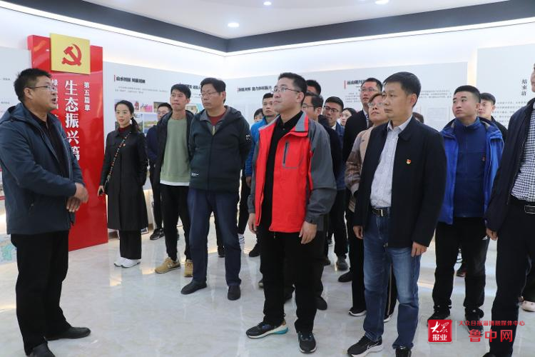 桓台县政府办公室、县商务局联合开展“打卡初心路 建功新时代”主题实践活动