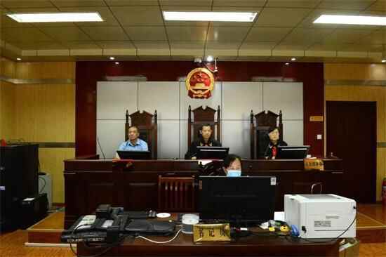淄博沂源县人民**公开审理谢中教受贿一案
