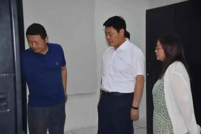 县委常委、副县长于寿磊到高青县档案馆调研