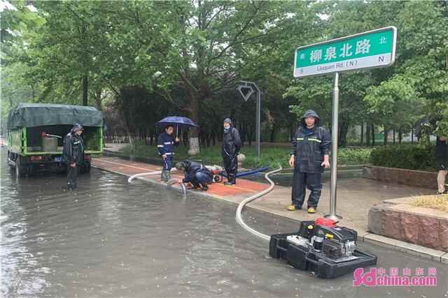 突降大雨！考场路段出现积水 桓台消防及时消除隐患