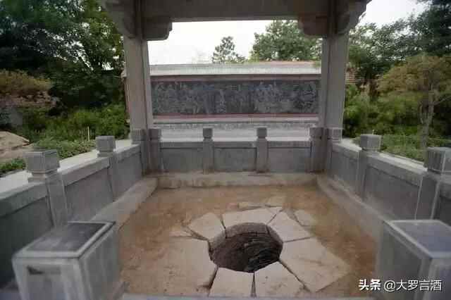 淄博：酥锅与扳倒井