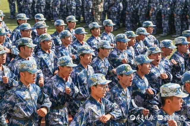 枣庄职业（技师）学院举行2021级新生军训汇报暨开学典礼
