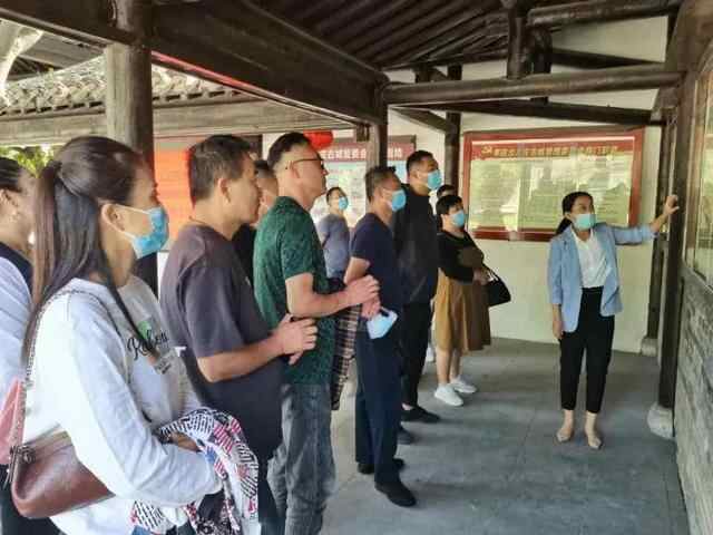 主题普法｜台儿庄古城管委会组织开展“崇尚法治，共创文明，献礼二十大”主题法治宣...