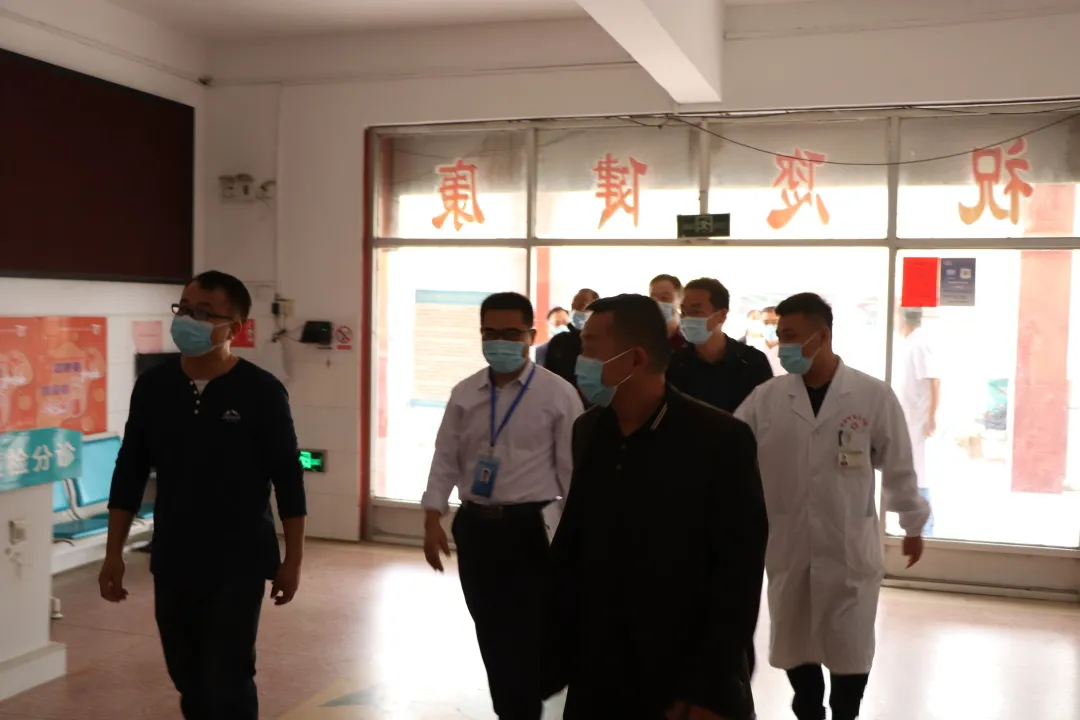 山东枣庄：峄城区医疗保障局举行医保基金“社会监督行”启动仪式