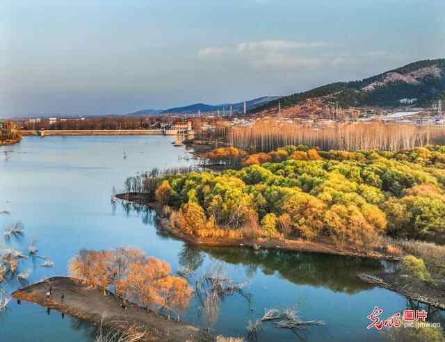 山东枣庄：库区冬景如画
