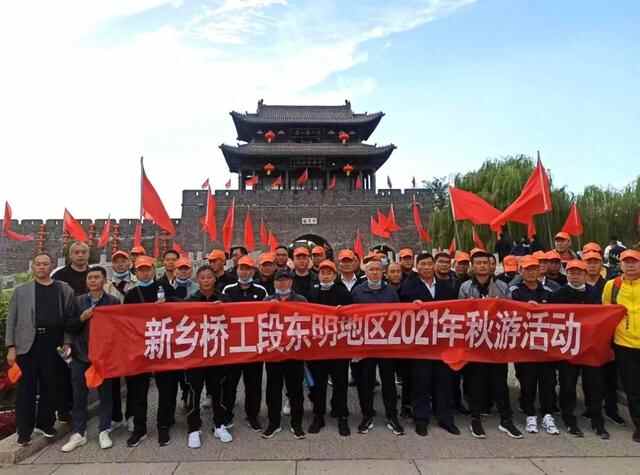 金秋寻梦！＂一碗黄花牛肉面＂为台儿庄古城带来了一场旅游热潮！