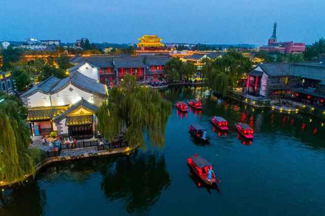 金秋寻梦！＂一碗黄花牛肉面＂为台儿庄古城带来了一场旅游热潮！