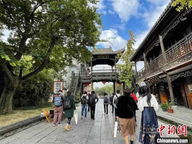 “千年运河千里行”走进台儿庄：因河而“新”的历史古城
