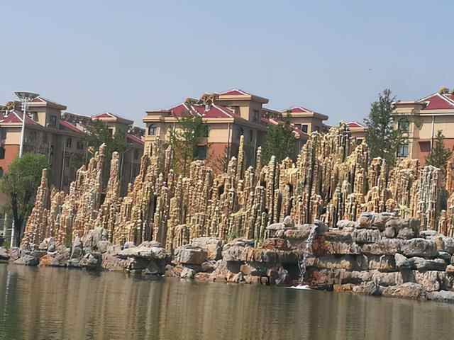 枣庄小众景点，纪念历史遗迹变公园，现已成新地标，人少风景好