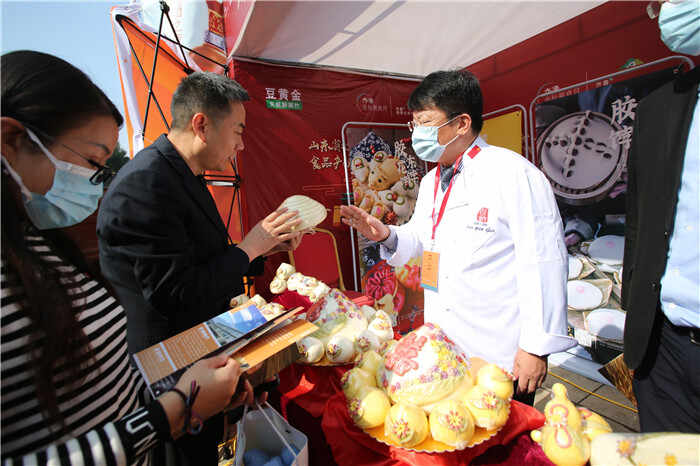 “第三届齐鲁厨师艺术节”在枣庄台儿庄古城举办