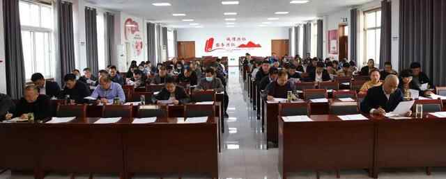 枣庄高新区兴仁街道召开创建“六好九无”平安村（社区）推进会暨“当一天网格员”大...