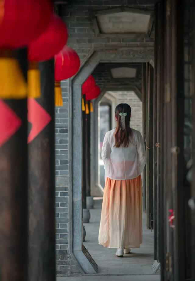 汉服游园，台儿庄古城圆你一场跨越千年的穿越梦！