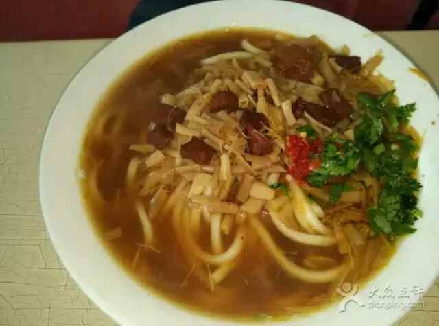 最接地气的枣庄美食盘点！10块钱就能好吃到起飞（附店铺地点）