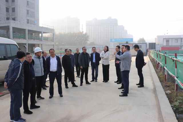 薛城区属国企重点工作现场观摩会召开