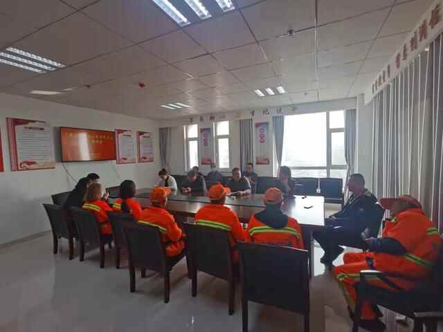 宁愿一身脏，换来万人洁！枣庄薛城环卫工召开座谈交流会