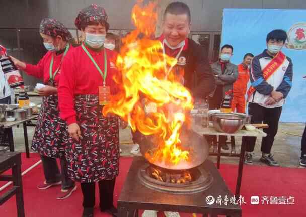 热辣来袭！枣庄第五届辣子鸡美食文化节开幕