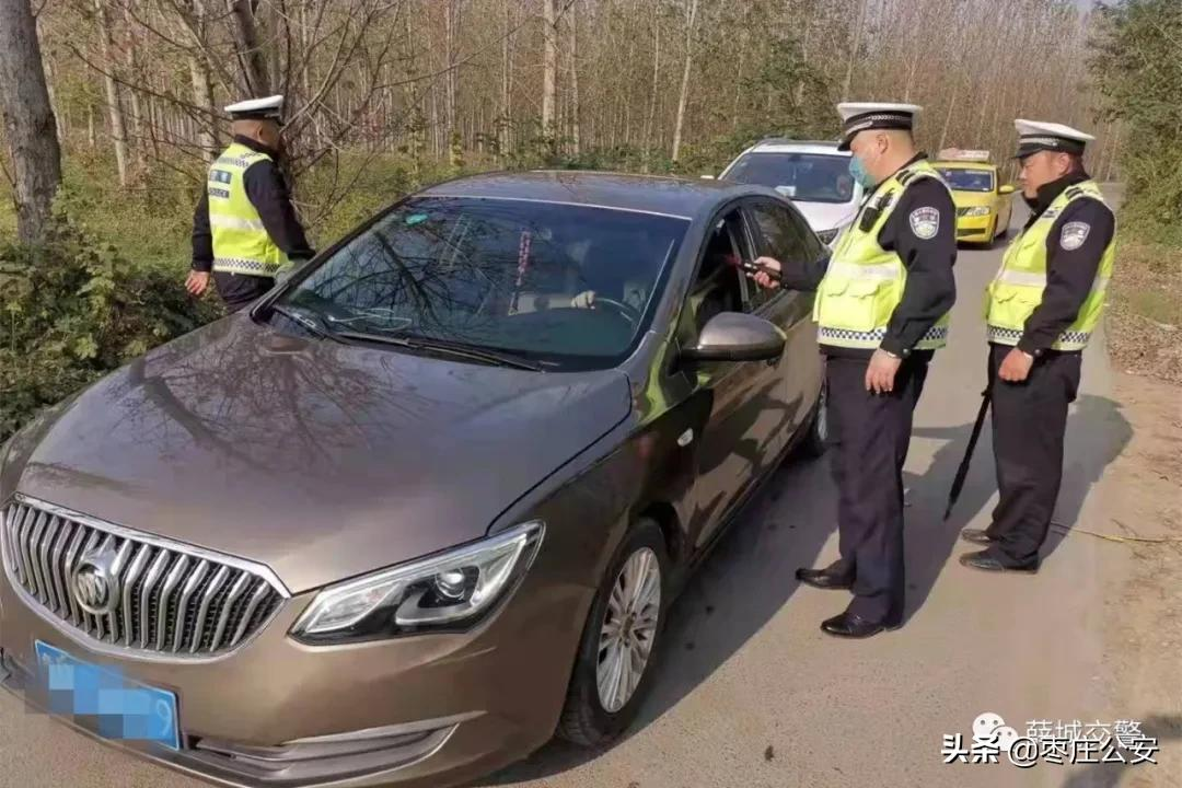 薛城交警重拳出击 开展周末酒驾醉驾专项整治行动