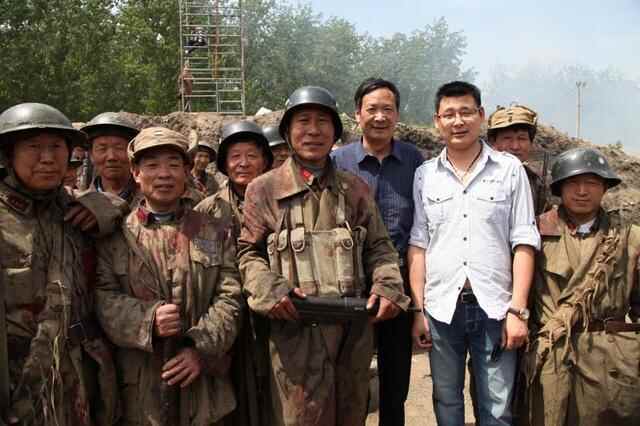 大运河畔拍戏忙电视连续剧《台儿庄》片场见闻