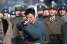 大运河畔拍戏忙电视连续剧《台儿庄》片场见闻