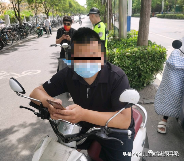 台儿庄：未按规定佩戴安全头盔——实名曝光！（第6期）