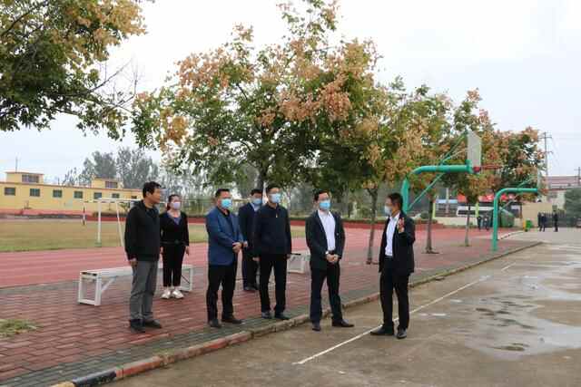 薛城区学校安全大排查大整治联合督导组到周营学区开展专项检查活动