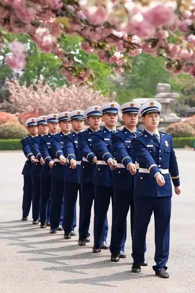 招25人！滕州市消防救援大队招聘公告！