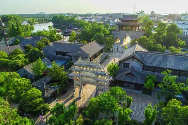 坐稳，扶好，深呼吸！台儿庄古城夏日航拍美炸了！