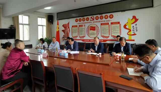 峄城区委副书记、区长张熙滨公开接待来访群众