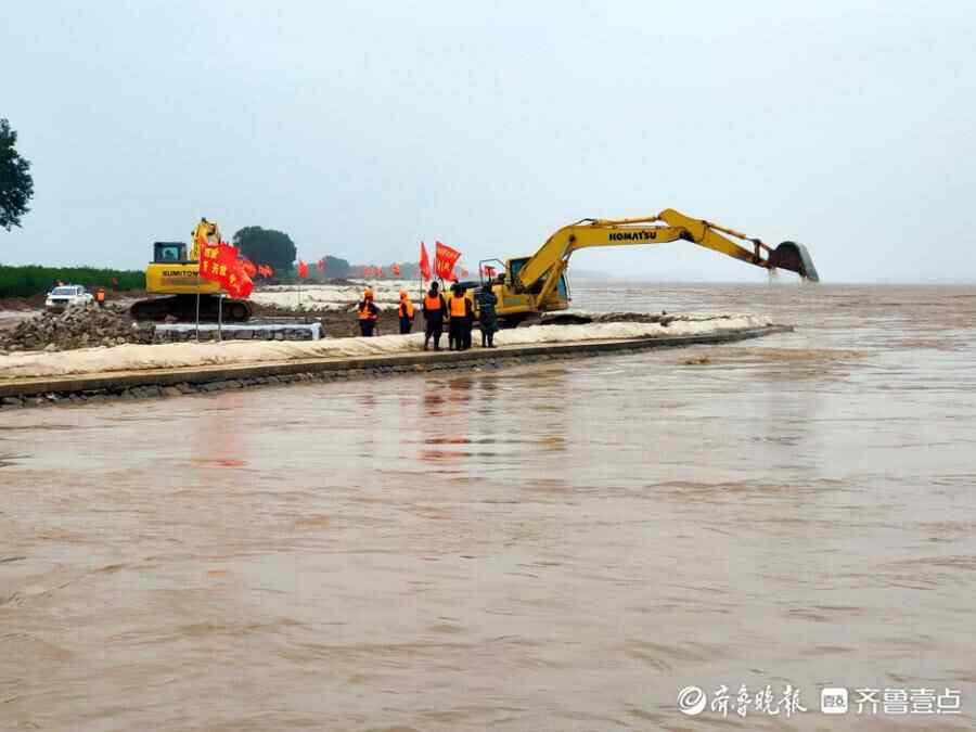 河口区三方携手护河安