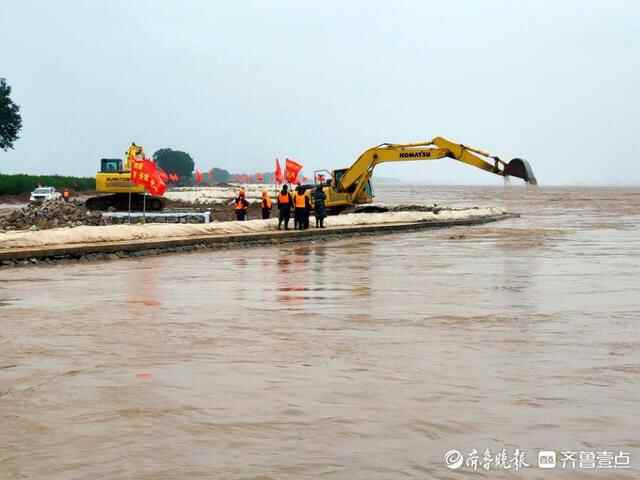 河口区三方携手护河安