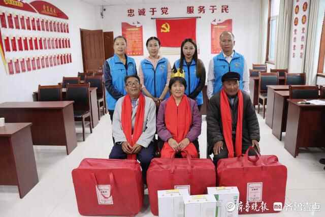 情暖夕阳，用心呵护 河口区志愿者协会开展志愿服务活动