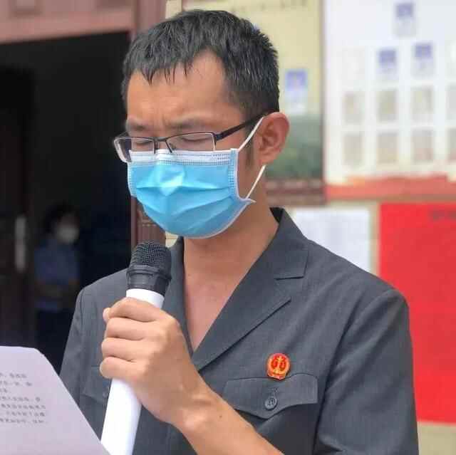 河口县在桥头乡边境开展公开宣布并执行逮捕暨警示教育大会