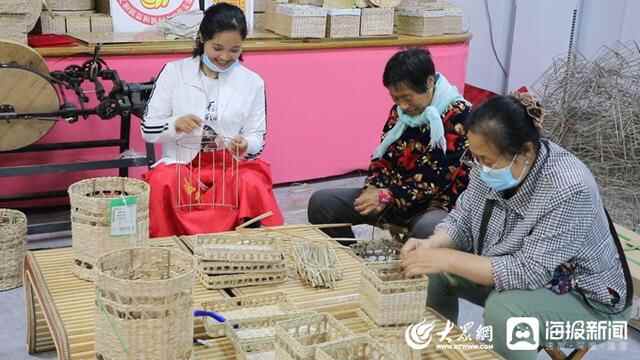 巾帼巧手！河口区义和镇大牟村编织一条“家门口”的致富路