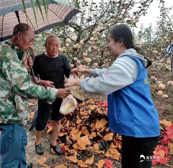 冰雹无情 慈善有爱：烟台市慈善总会爱心物资送抵受灾一线
