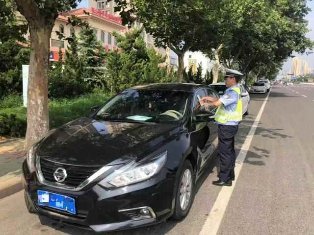 福山交警对福海路、民丰路、盐场街、鸿福街等进行重点整治