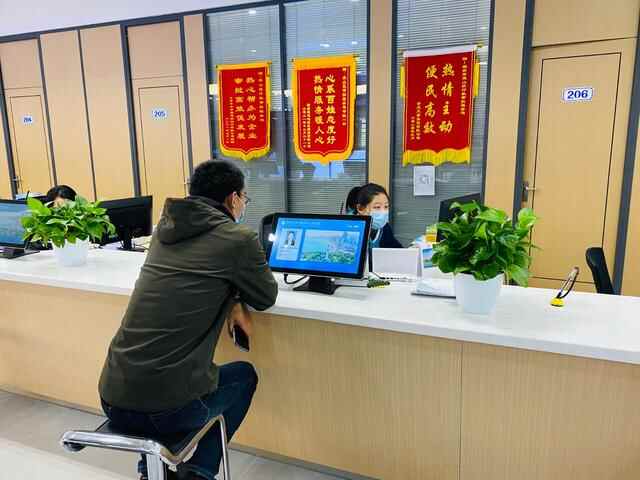 烟台市莱山区缩短审批时间加快项目投产运行