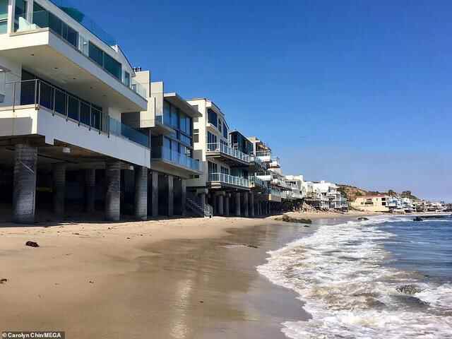 侃爷花了几亿买海边豪宅，网友一看照片傻眼：烂尾楼这是？