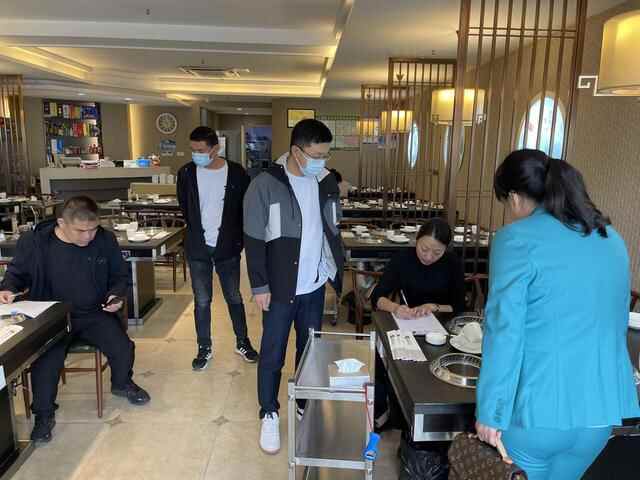 招远市泉山街道开展“三小”行业专项检查