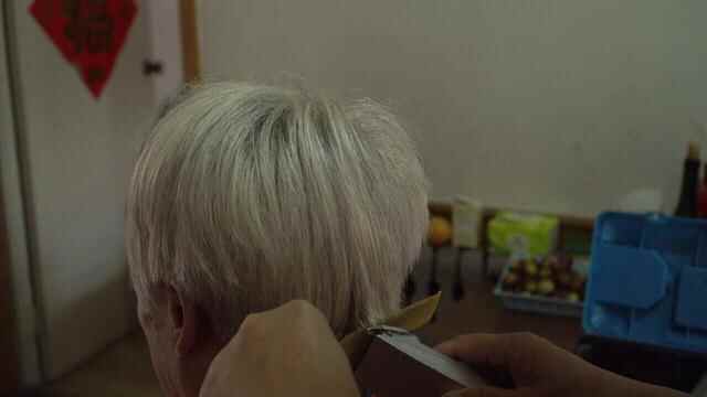 蓬莱东城社区：情暖重阳党建工作站为高龄老人推出“管家式服务”