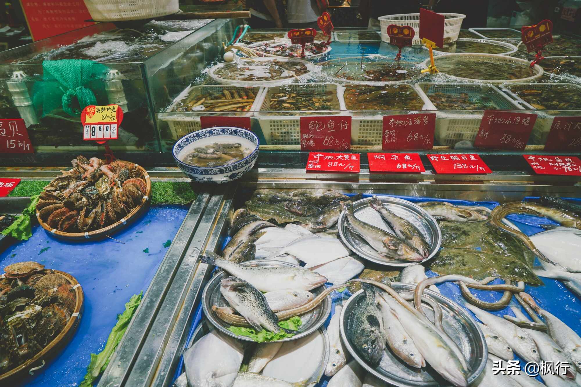 2天烟台旅游可以吃到啥？这4家餐厅14道美食经济实惠都是经典